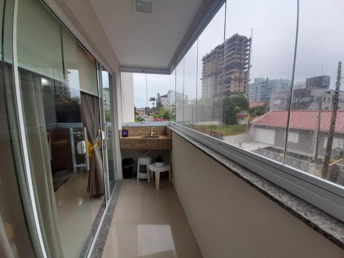 Lindo apartamento 3 dorm a 100m da praia de Perequê Porto Belo Extérieur photo